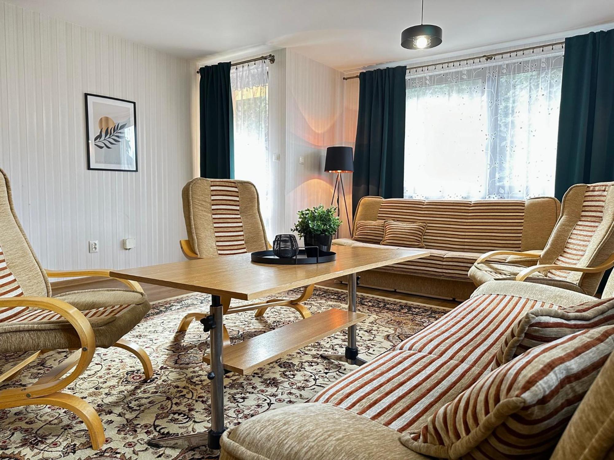 Ponikiew Resort Wadowice Exteriör bild